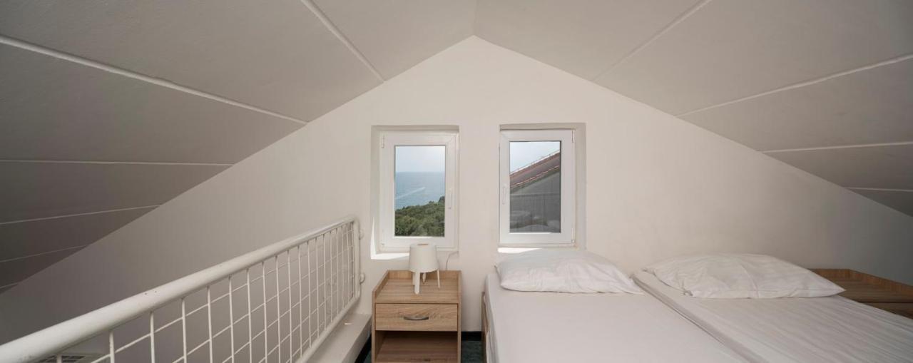 Apartments Hostin Garoful Duga Uvala Pavicini Exteriér fotografie